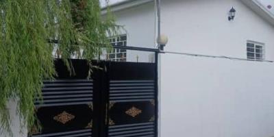 فروش ویلای فلت آهودشت دیوار بلند زمین ۱۲۰