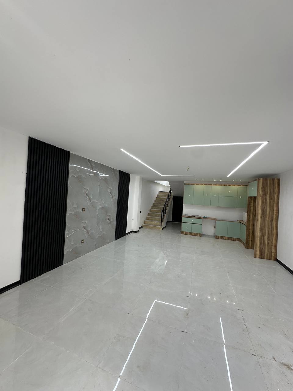فروش-فوری-ویلای-دوبلکس-مدرن-آپادانا-۲۳۰-متر
